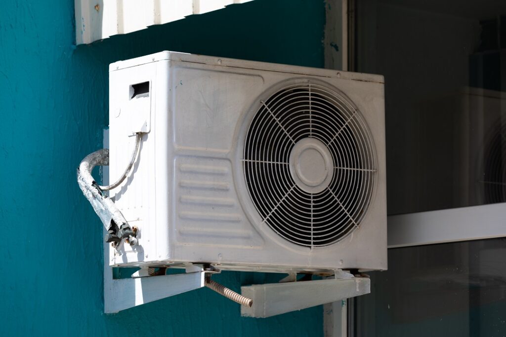 outdoor air conditioning unit outside the building